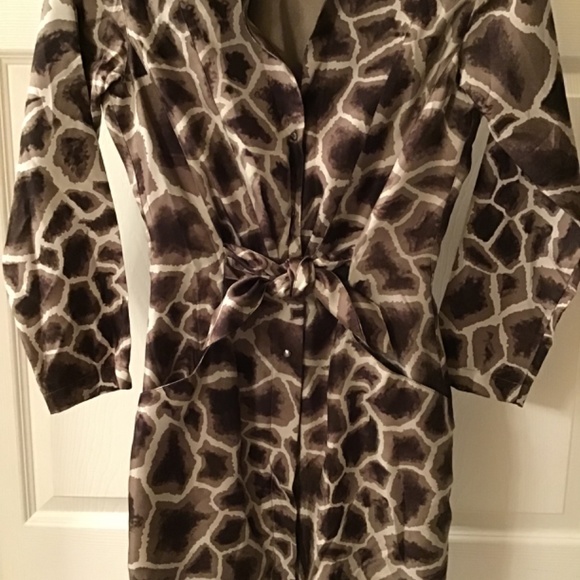 Elie Tahari Maya Giraffe print Safari Dress - Picture 4 of 7